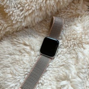 Apple Watch Series 4 40 mm